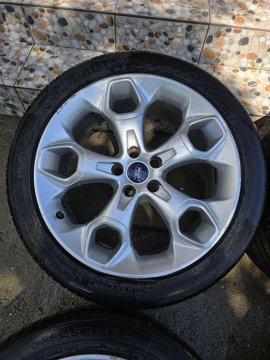 Jante ford kuga r19