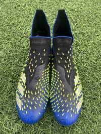 Футбольный бустсы Adidas predator