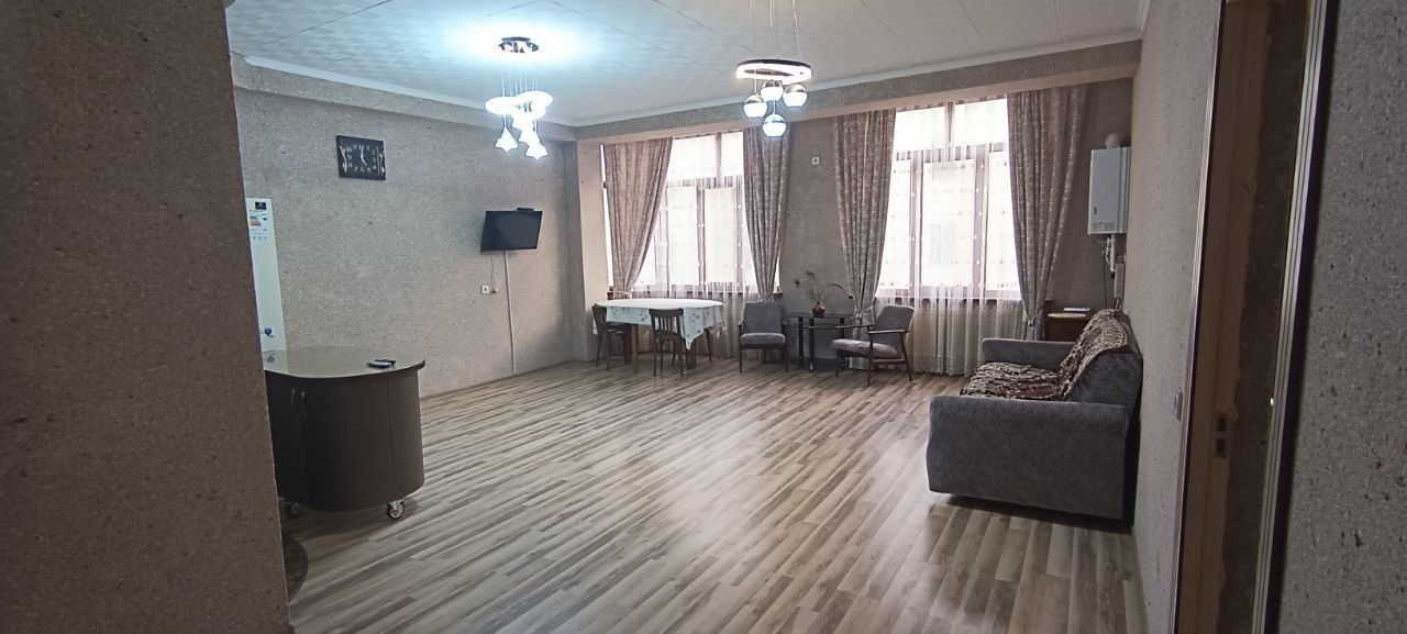 Срочно сдаётся 1х комнатная Рудакий Караван