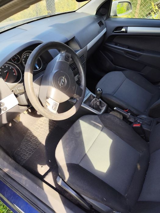 Opel astrat h avariat