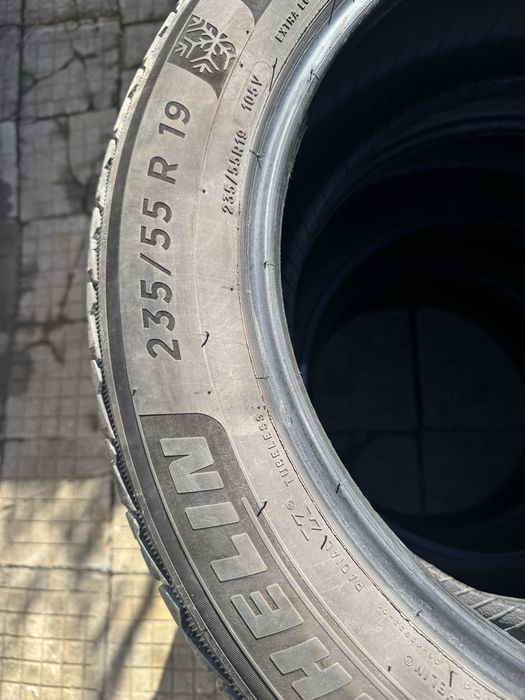 Зимни гуми Michelin Alpin 235/55/19 dot 26/22
