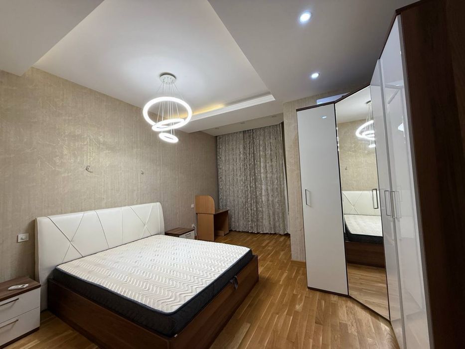 Продается квартира 3х комнатная,ул Садык Азимова,Габус, 150м2