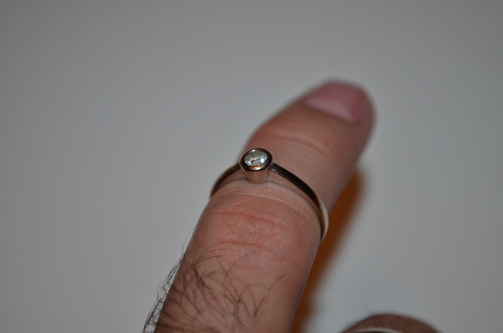 INEL AUR alb 18K + 1 Diamant = 0.20ct. - Model Solitaire - De logodna!