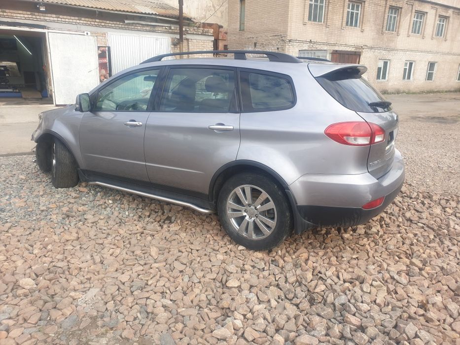 Продам субару трибека 2009 года 3,6 по запчастям