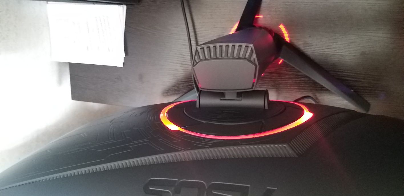 Монитор Asus rog strix 27