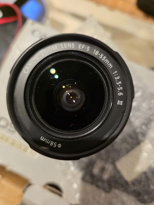 Aparat foto Canon EOS 4000D + obiectiv Canon 18-55