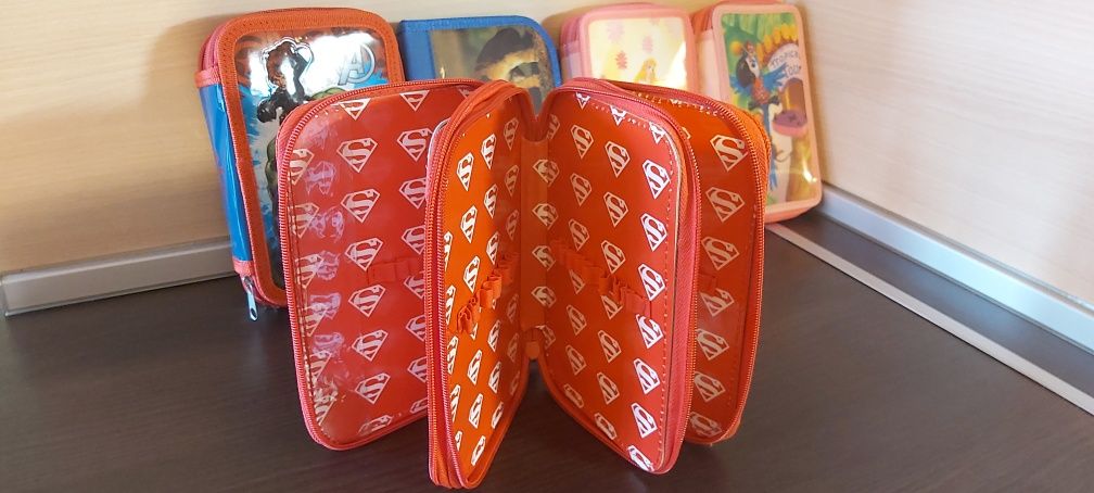 Ученически несесери