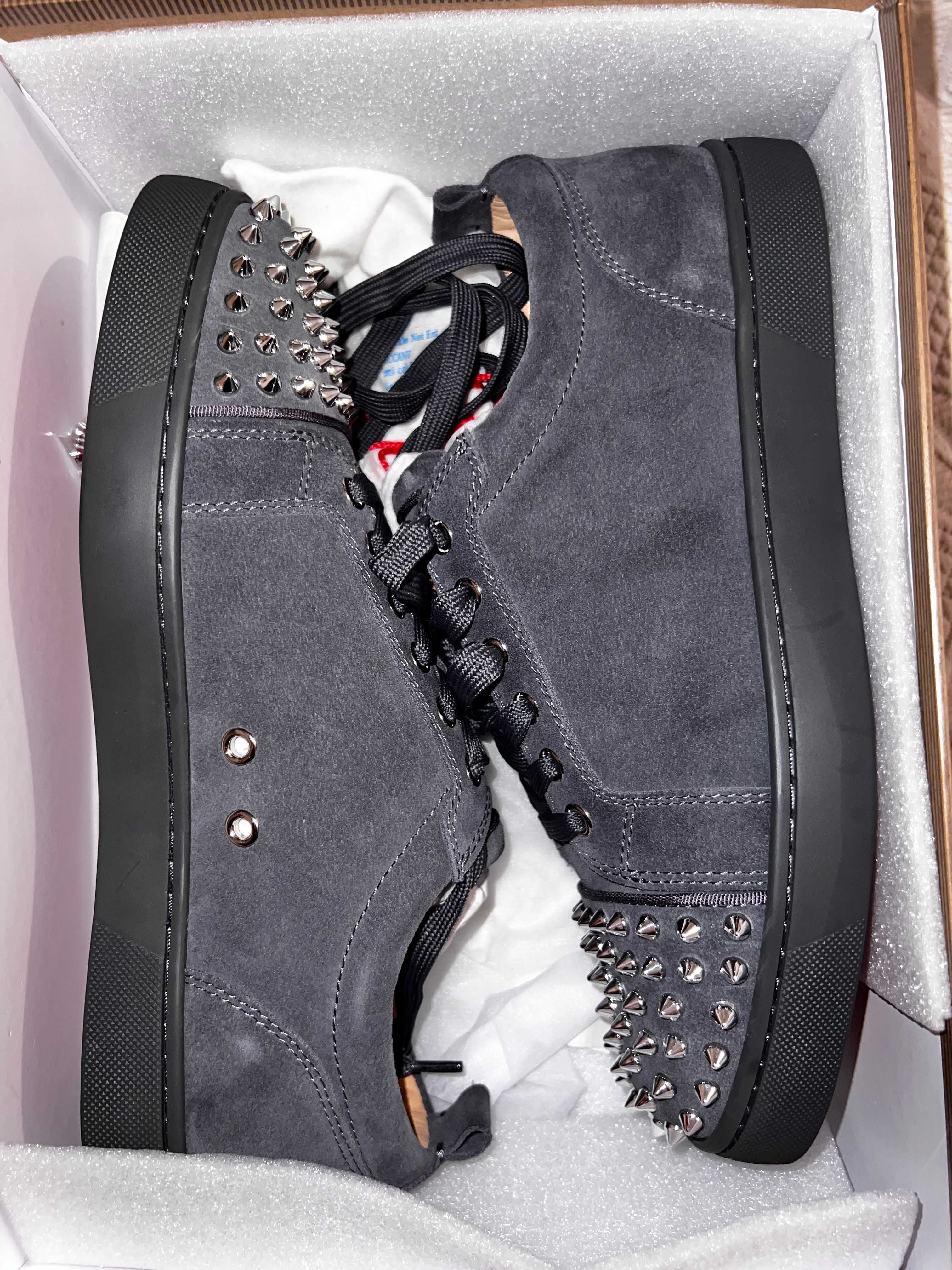 Christian Louboutin Louis Junior Spikes Gray suede sneakers