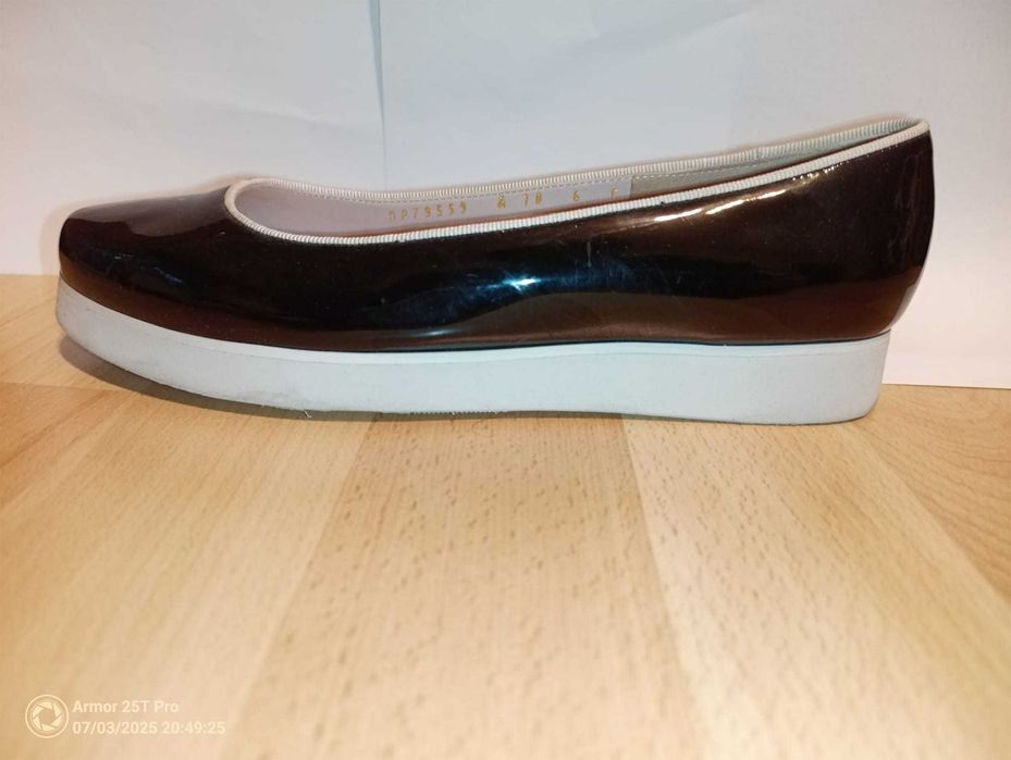 Balerini Salvatore Ferragamo , din piele lăcuită 36