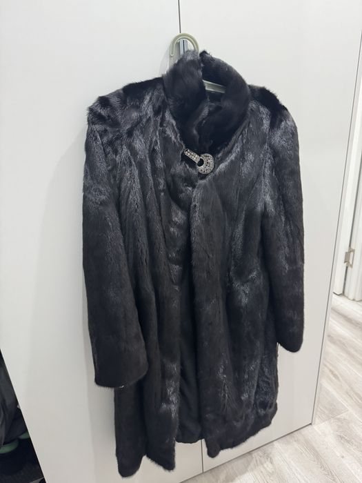 Продам шубу норковую