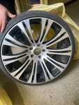 Jante Fata 245/30/r20 Spate 285/25/r20
