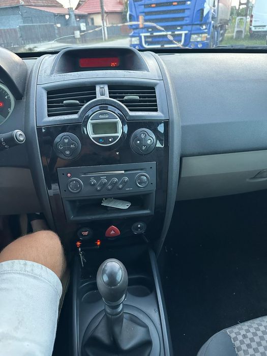 Vând Renault Megane 2