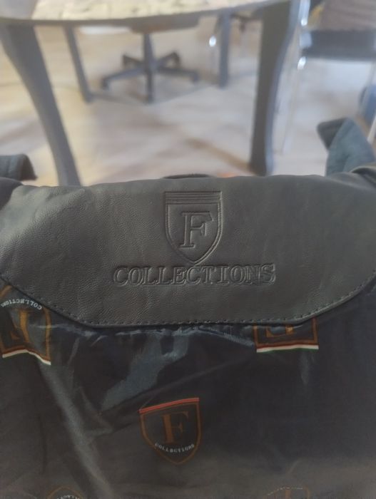 Vând geacă Ferrari originala