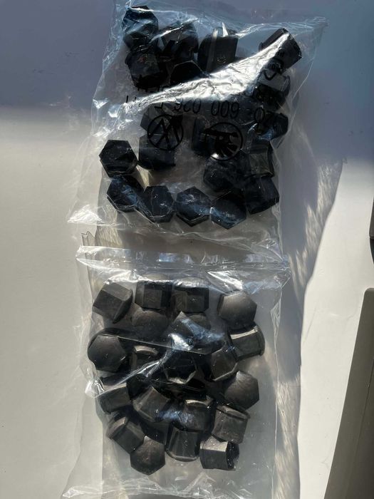 Capace prezoane Originale SKODA gri antracit sau negre
