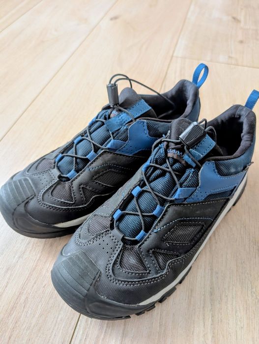 Pantofi impermeabili hiking Quechua marime 37