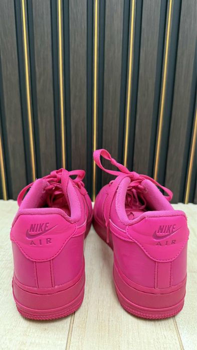 Кецове Nike Air супер запазени циклама