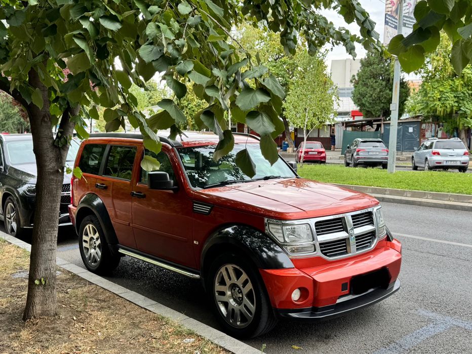 Dodge Nitro 4 X 4