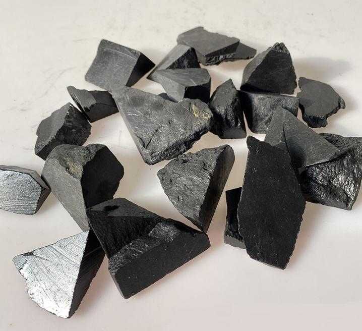 Натурален Добив Естествен Шунгит Най-Старият Минерал на Земята Фулерен