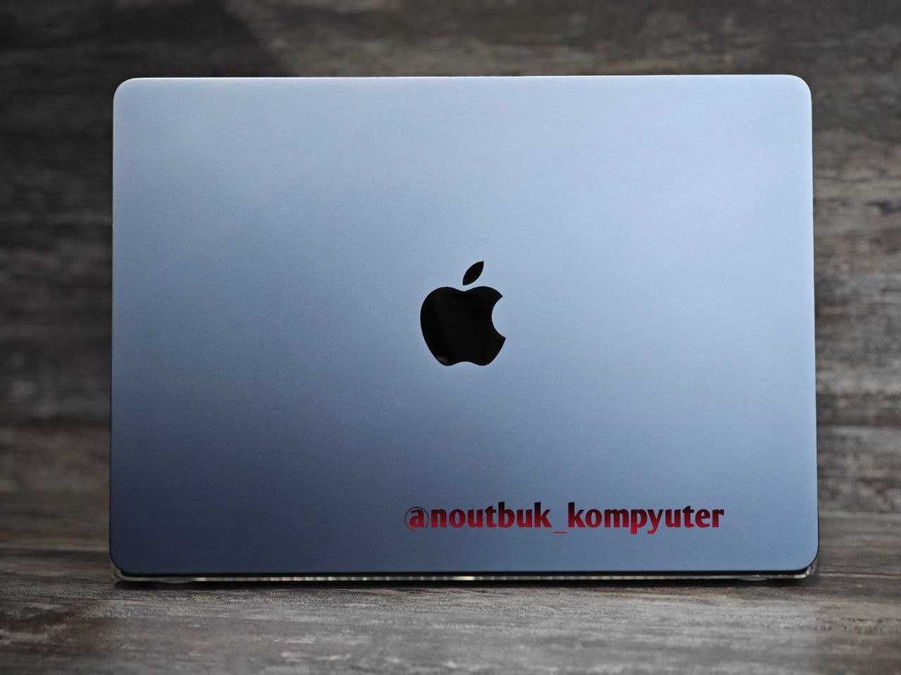 Apple Macbook Air M2