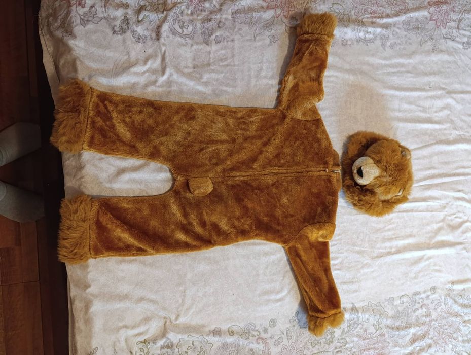 Детски  костюми .