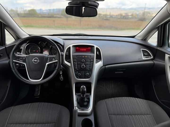 Opel Astra J 1.7cdti 110hp