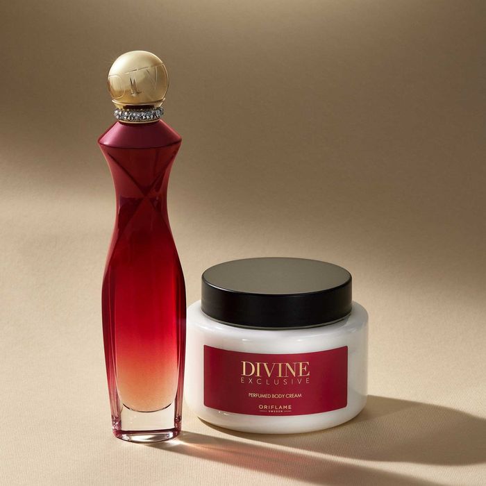 Set Divine Exclusive Oriflame ( parfum + crema de corp )
