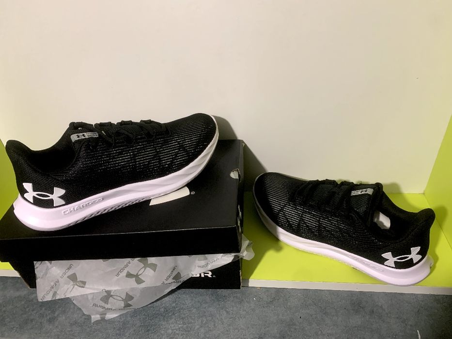 Under Armour mărimea 43 originali noi sigilati