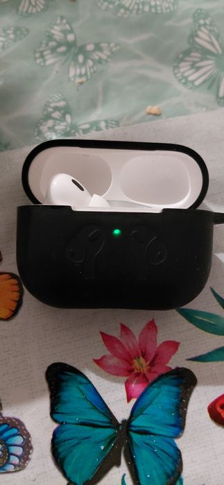 Срочное продам наушники беспроводные