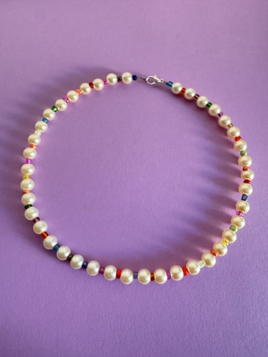 Colier choker mulicolor cu perle si incuietoare inox