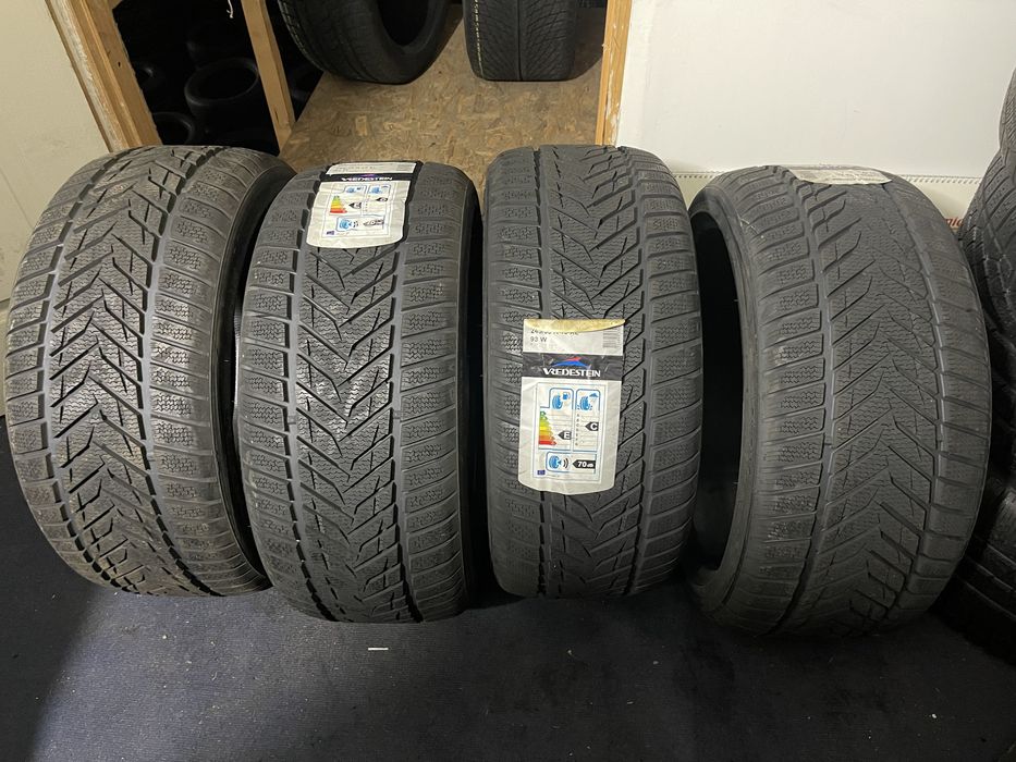 4 anvelope Noi de iarna 245/35/19 Vredestein