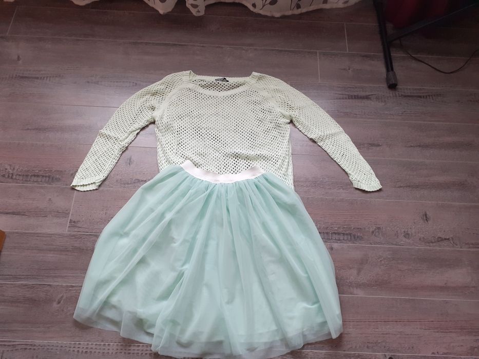 Set de bluză și fustă