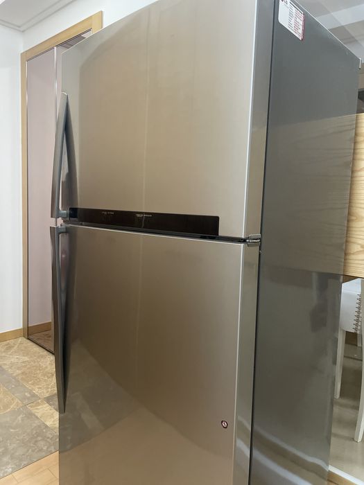 Продам LG холодильник