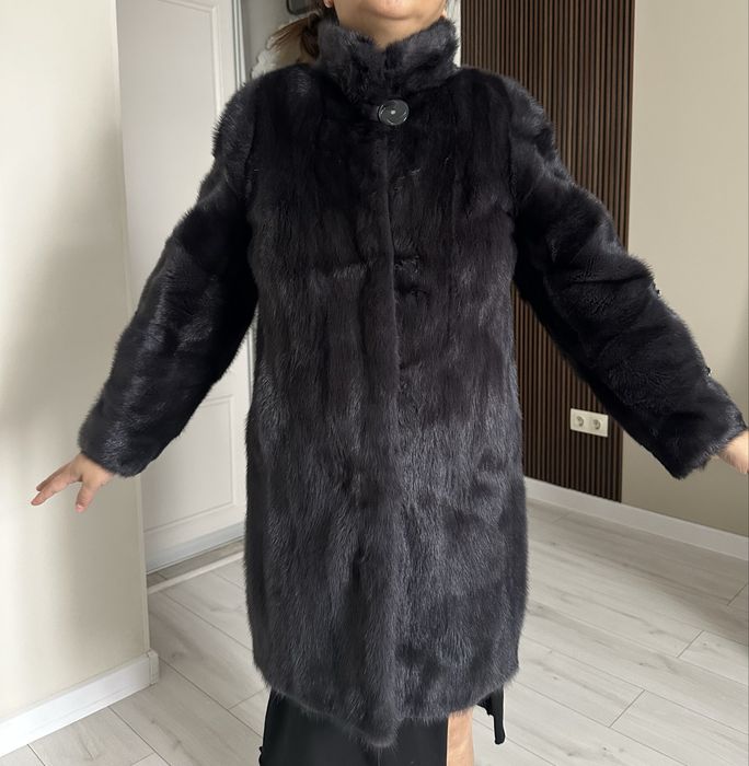 Продам шубу норковую
