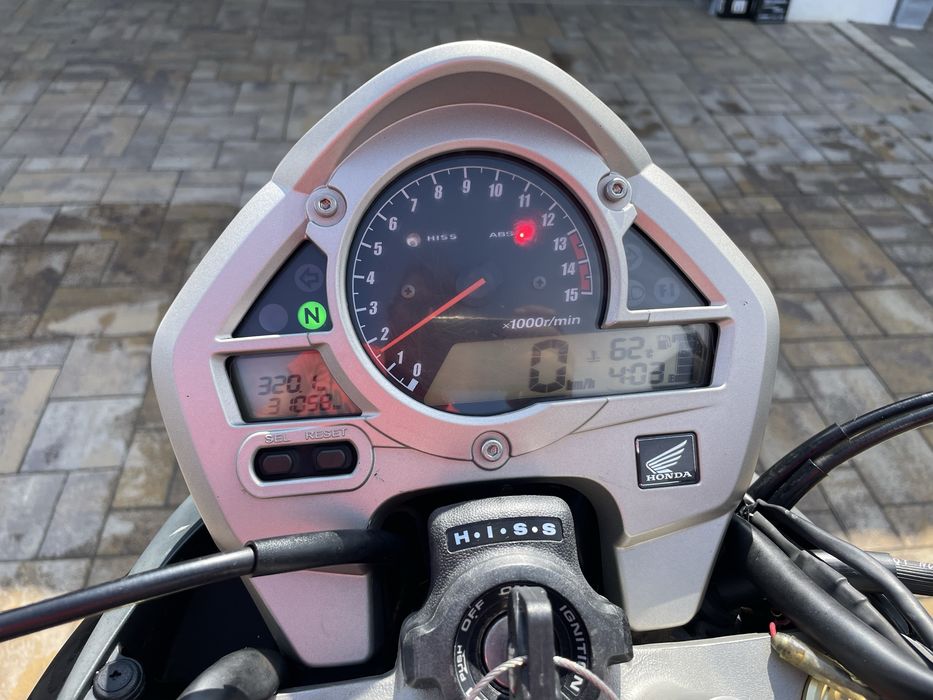 Vând Honda Hornet pc41 ABS