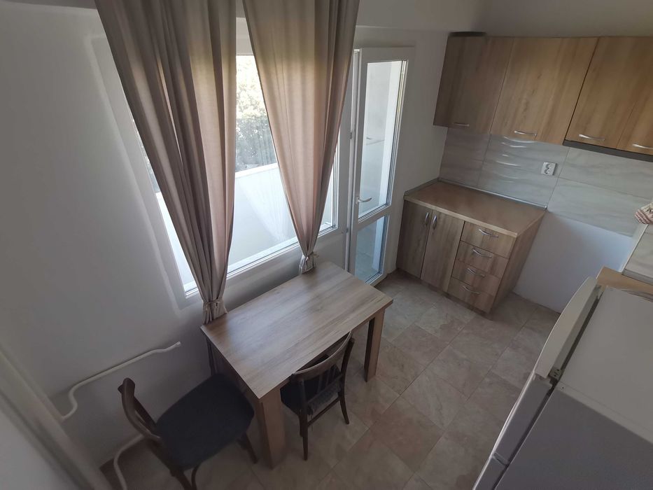 Дава се под наем Двустаен апартамент в Бургас, Изгрев - 65 кв.м за 178.5 € - Снимка #6