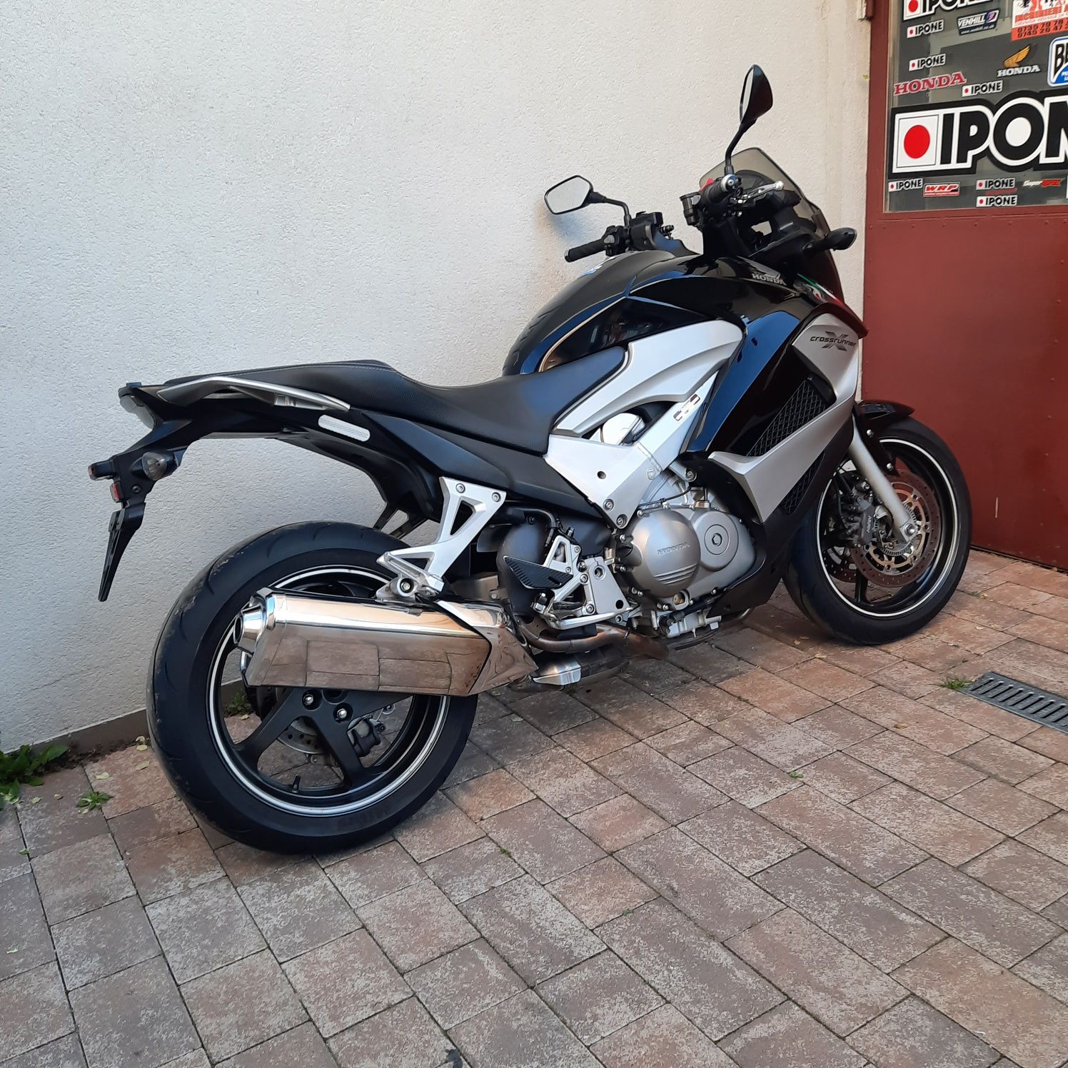 Honda VFR800X Crossrunner '11