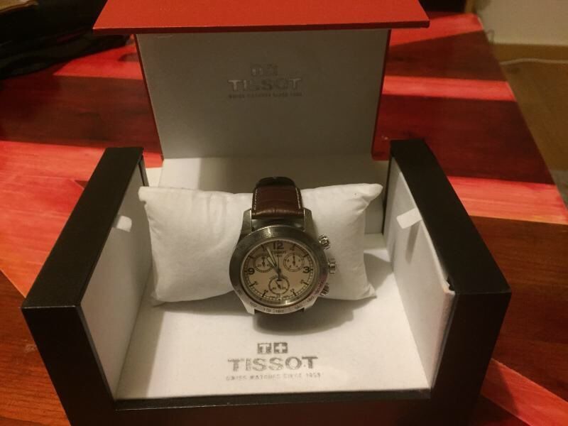 Ceas Tissot V8 la cutie