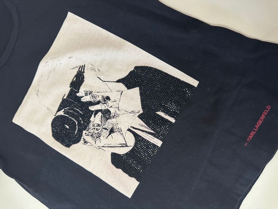 Дамска Тениска Карл