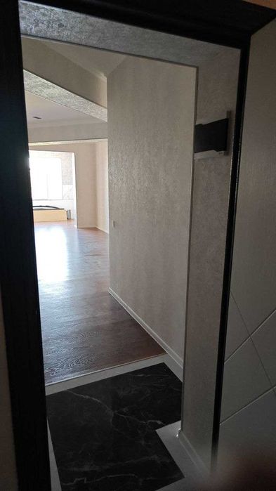 СРОЧНО !! Продается квартира в Яшнабаде 3/3/8 (71 кв/м ) ЖК Azia House