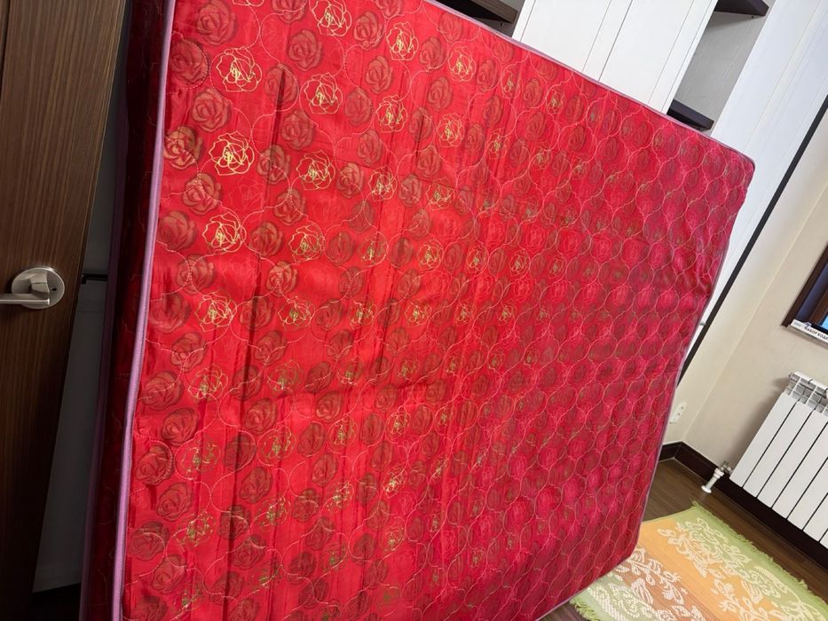 Матрас для кровати