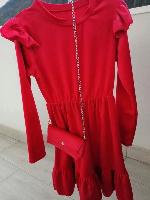 Rochita cu posetuta, 7-8 ani