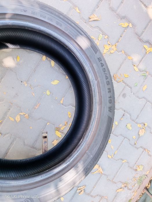 Продавам летни гуми 245/45/19 CONTINENTAL