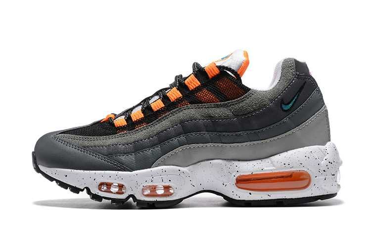 Оригинални маратонки Nike Air Max 95 TT налични 43 номер