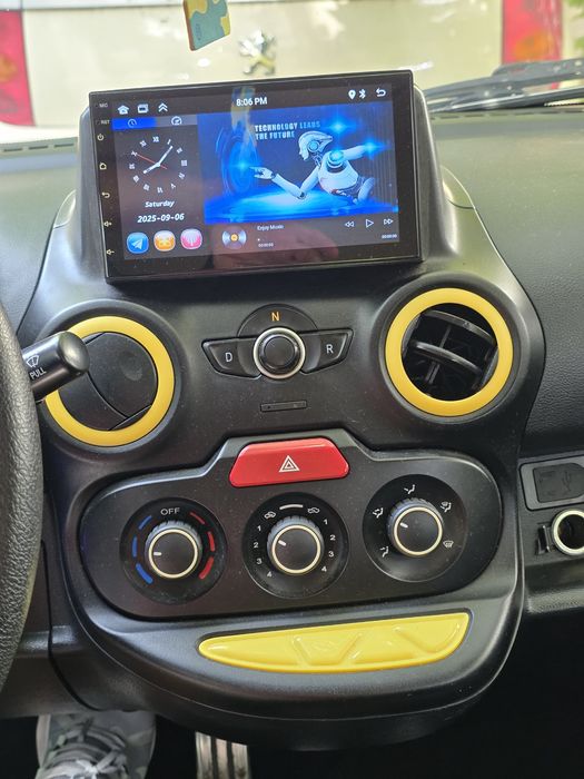Masina electrica de 16 ani cu permis B1 ZED