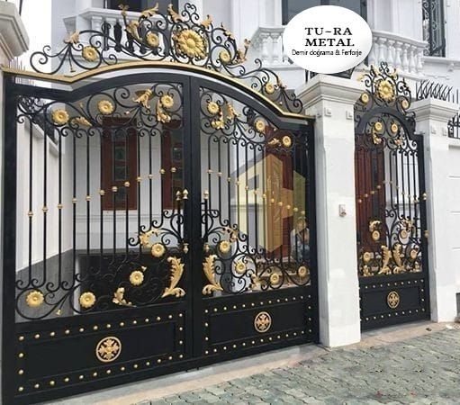 Porți, garduri și balcoane din fier forjat