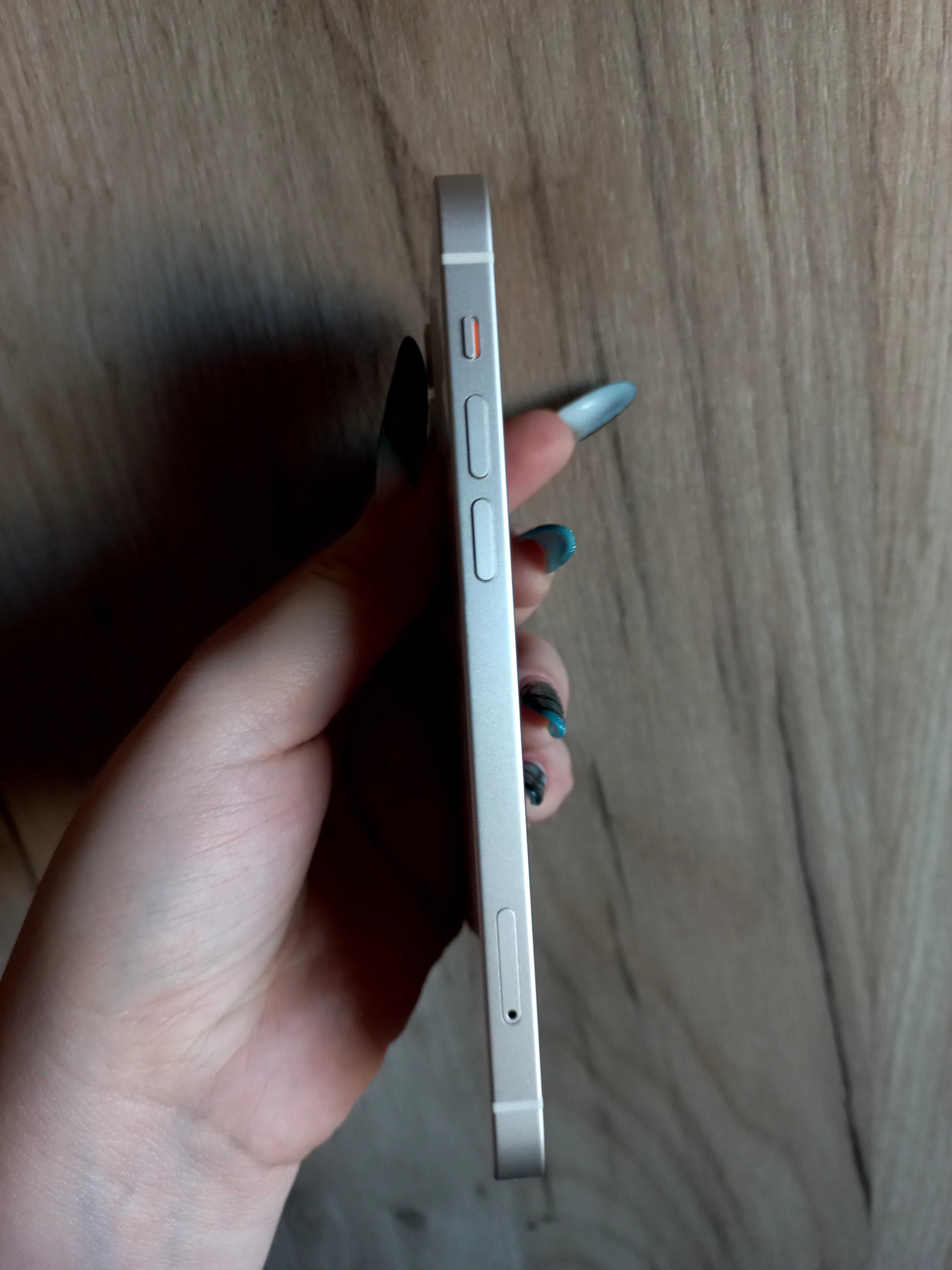 Iphone 12 ,alb .