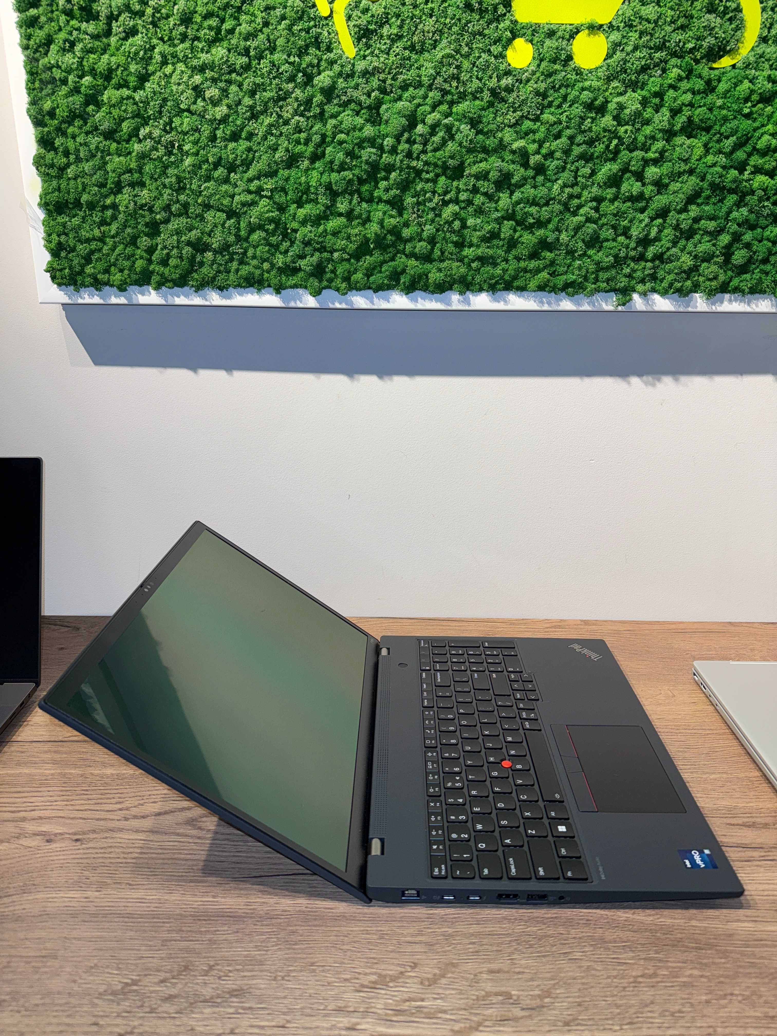 Lenovo ThinkPad P16v 16" i7 32GB Ram NVIDIA RTX A1000 1TB Nou 3Ani Gar