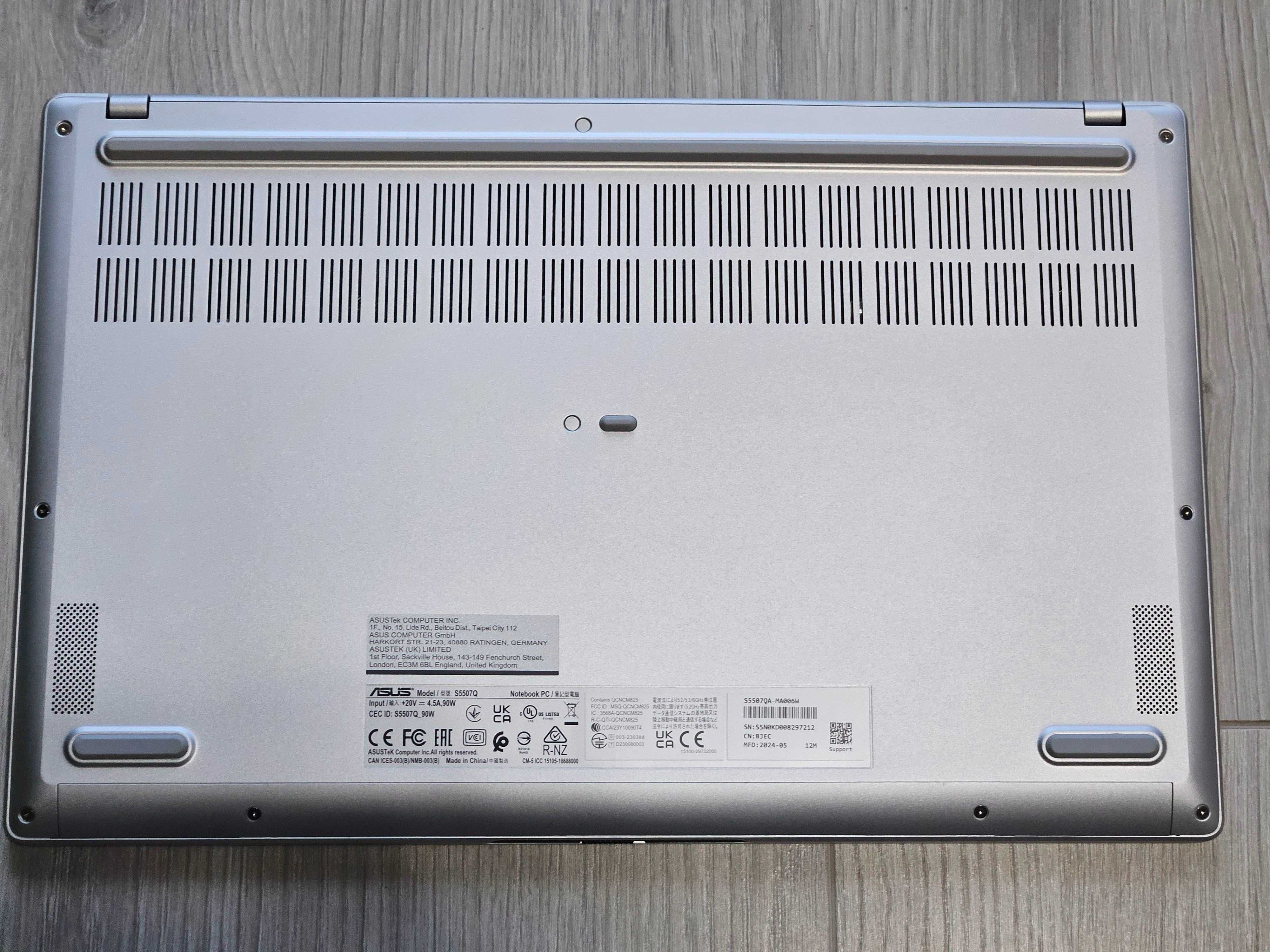 Asus Vivobook S 15 , 16Gb, 1Tb, 15,6" Oled ( Snapdragon X Elite )