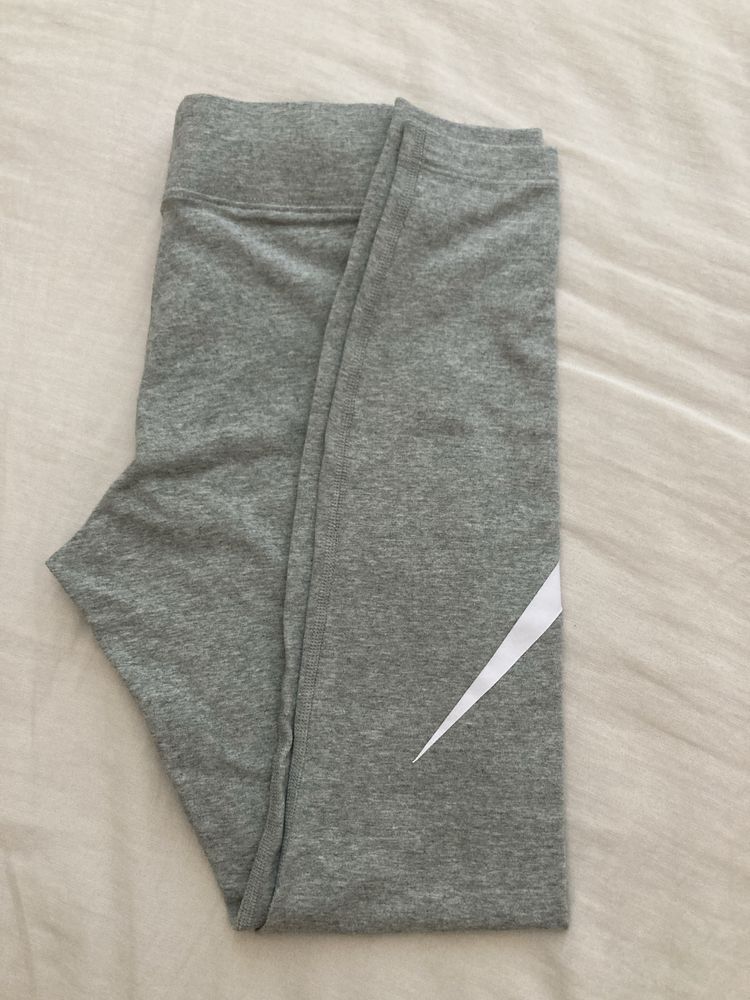 Спортен клин Nike.