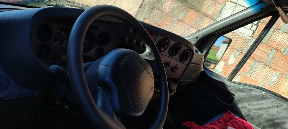 Vând Iveco daily